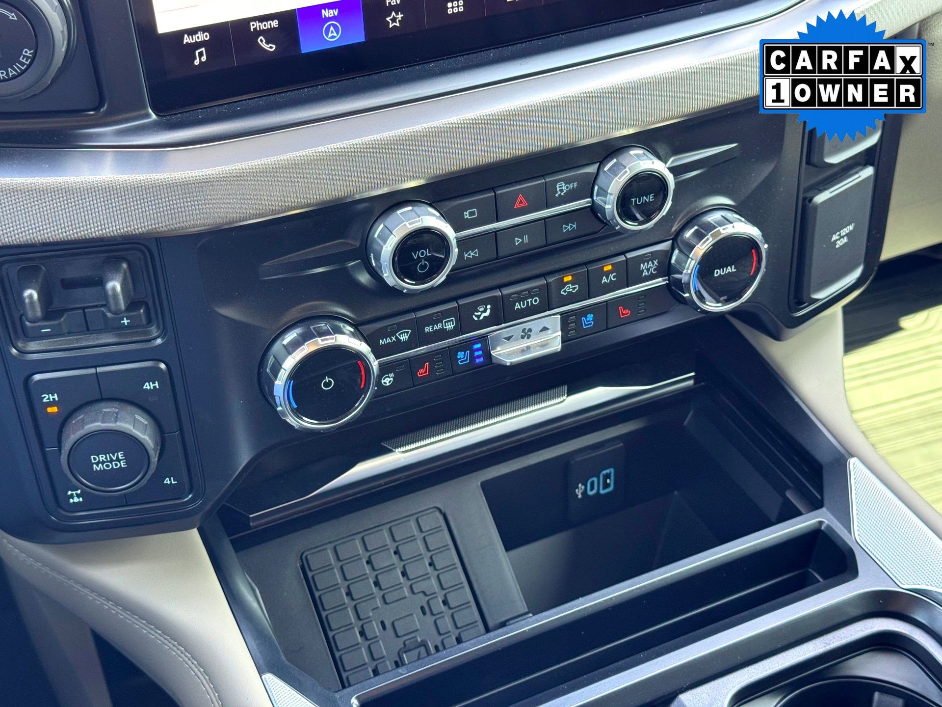 Used 2026 Ford F250 Platinum w/ Platinum Plus Package image 27