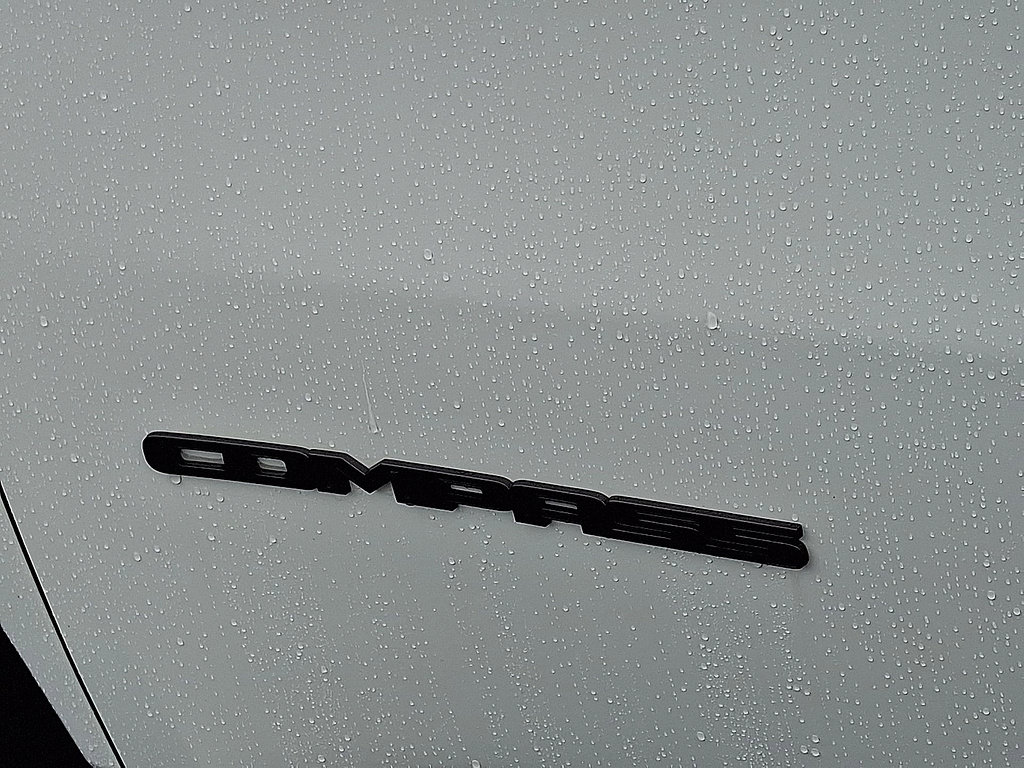 Used 2025 Jeep Compass Trailhawk w/ Trailhawk Elite Group AWD/4WD image 19