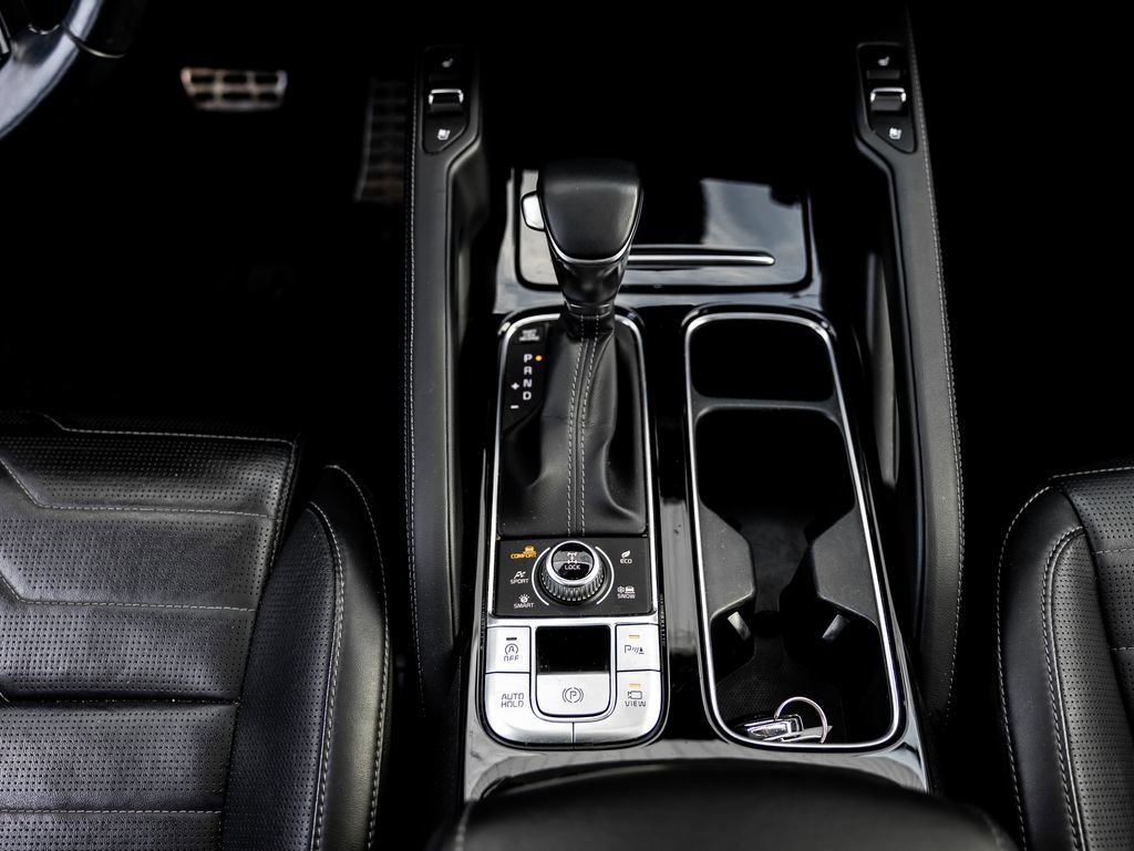 Used 2022 Kia Telluride SX w/ SX Prestige Package image 21