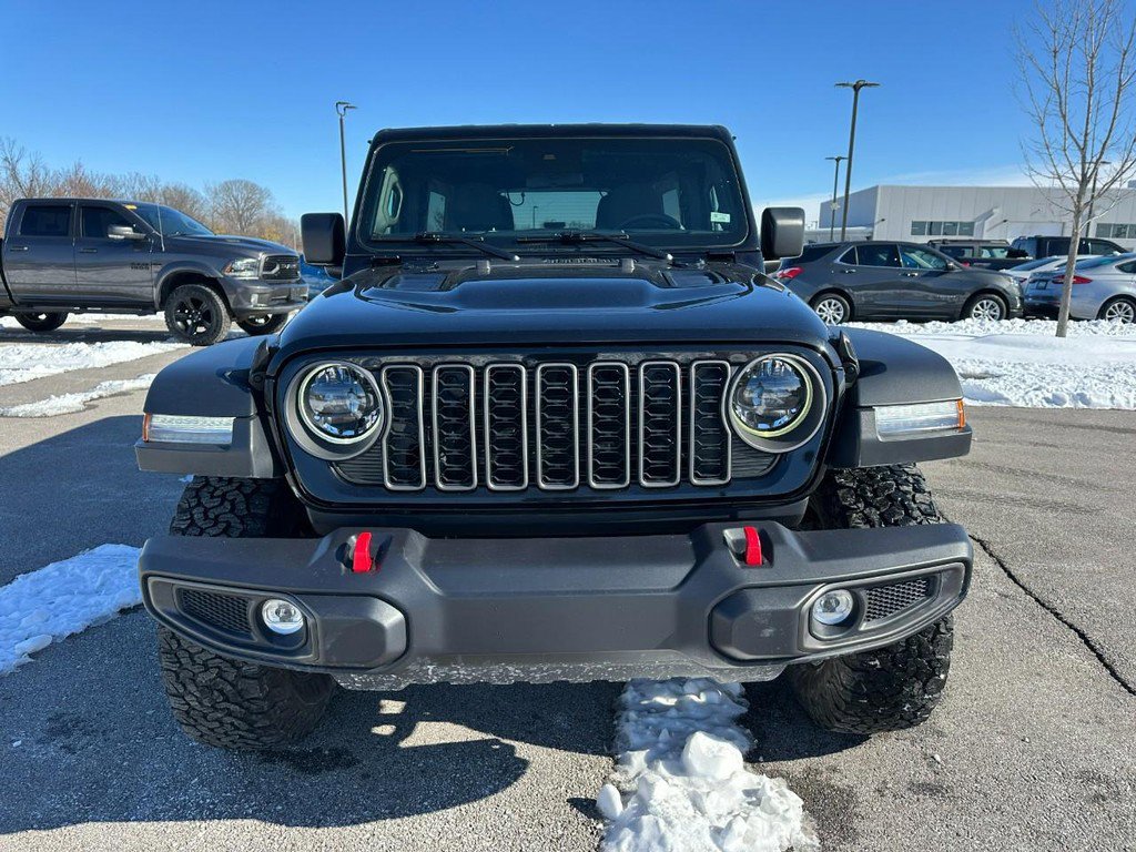 Used 2025 Jeep Wrangler Unlimited Rubicon image 9