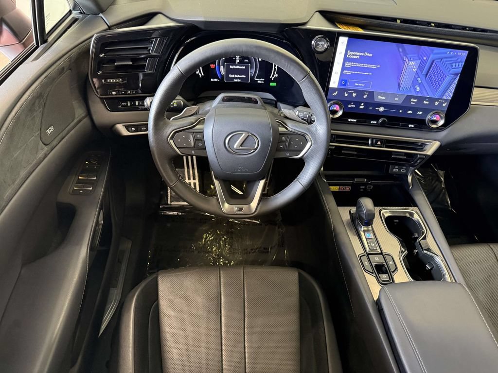 Certified 2023 Lexus RX 500h F Sport w/ Cold Area Package AWD/4WD image 4