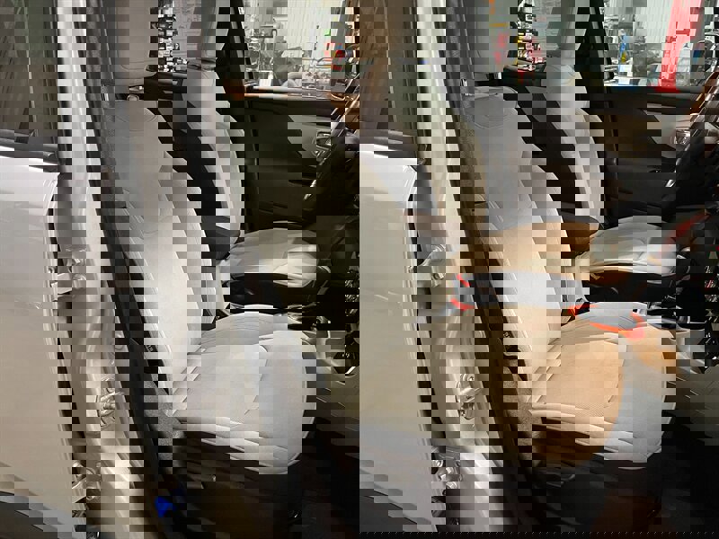 Used 2017 Jeep Renegade Latitude image 18