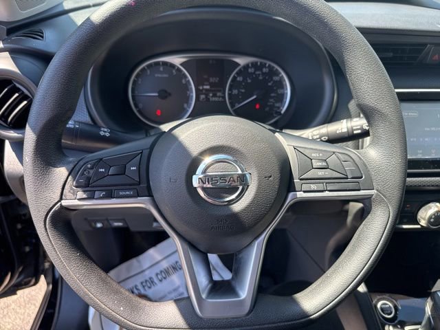Used 2021 Nissan Kicks S FWD image 15
