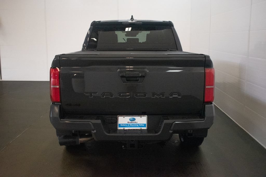 Used 2026 Toyota Tacoma TRD Sport AWD/4WD image 4