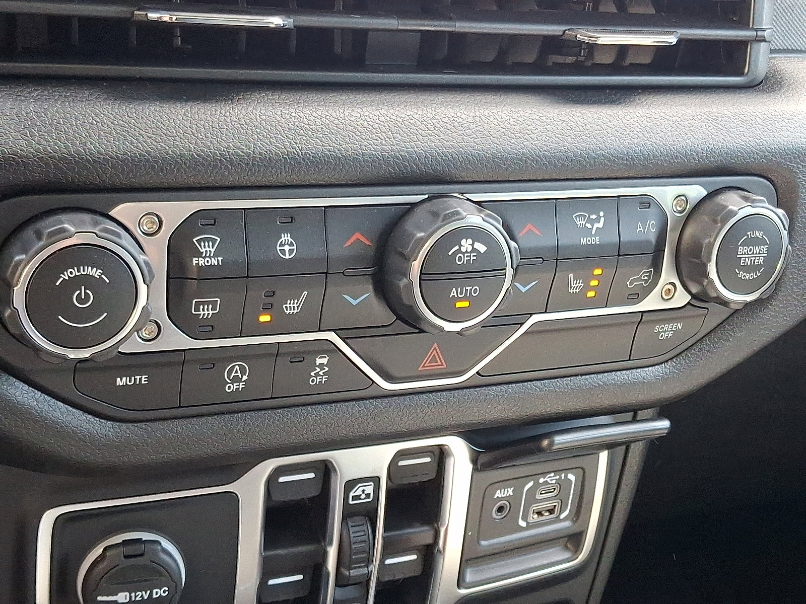 New 2025 Jeep Wrangler Unlimited Sport image 13