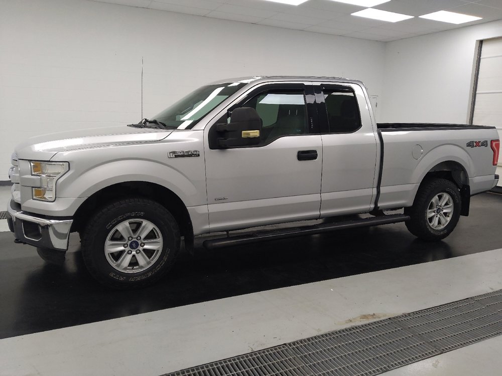 Used 2016 Ford F150 XLT w/ Equipment Group 301A Mid AWD/4WD image 2
