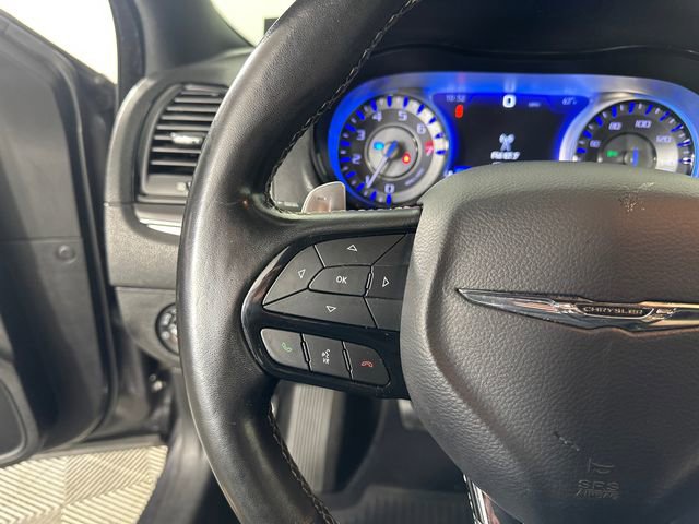Used 2019 Chrysler 300 S AWD/4WD image 25