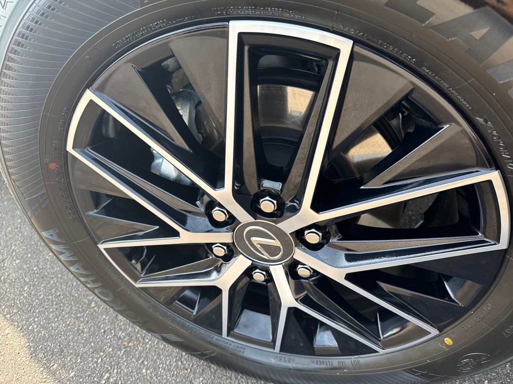 Used 2026 Lexus GX 550 w/ Accessory Package (2T) image 28