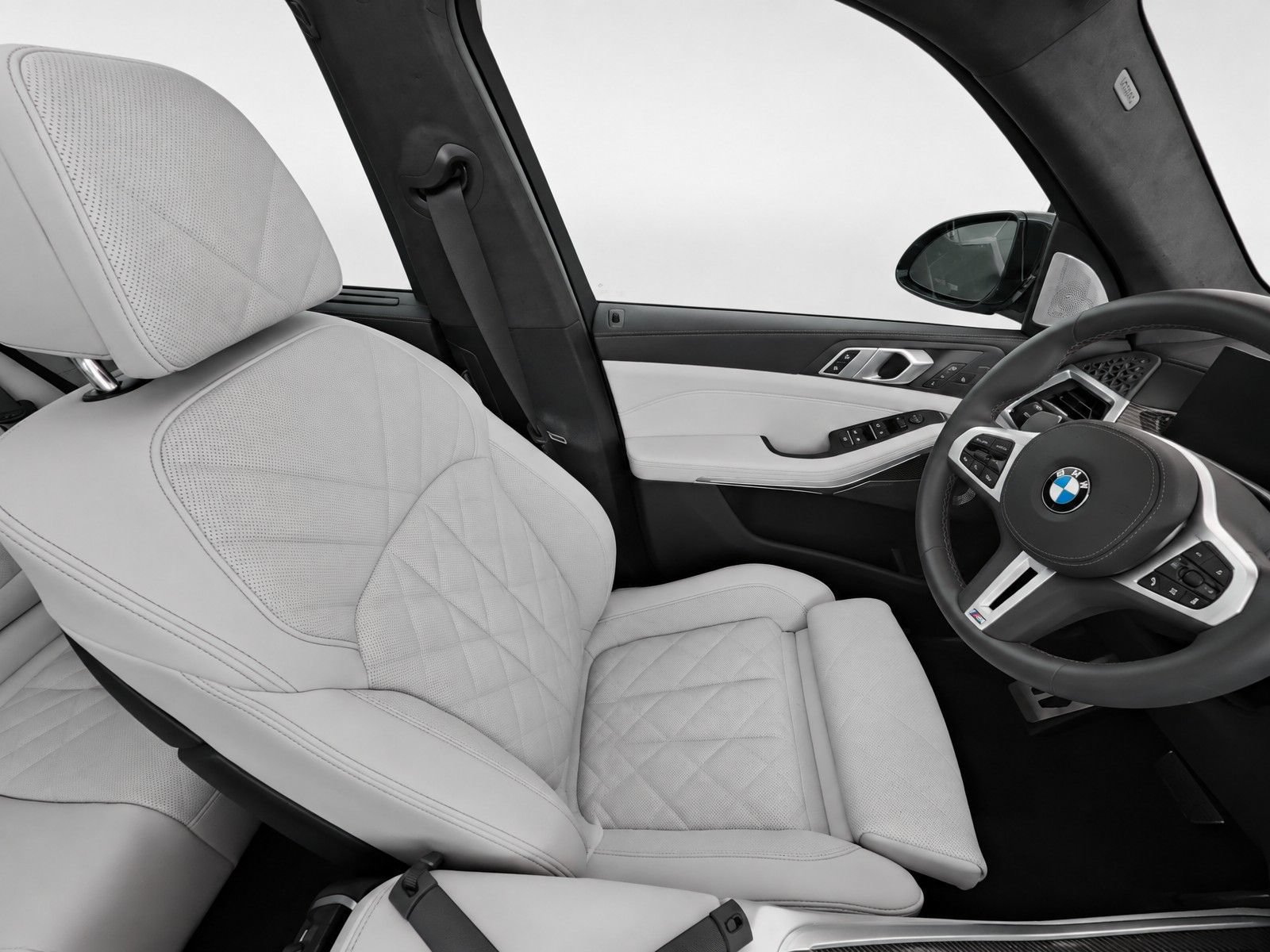 Certified 2026 BMW X5 M60i AWD/4WD image 13