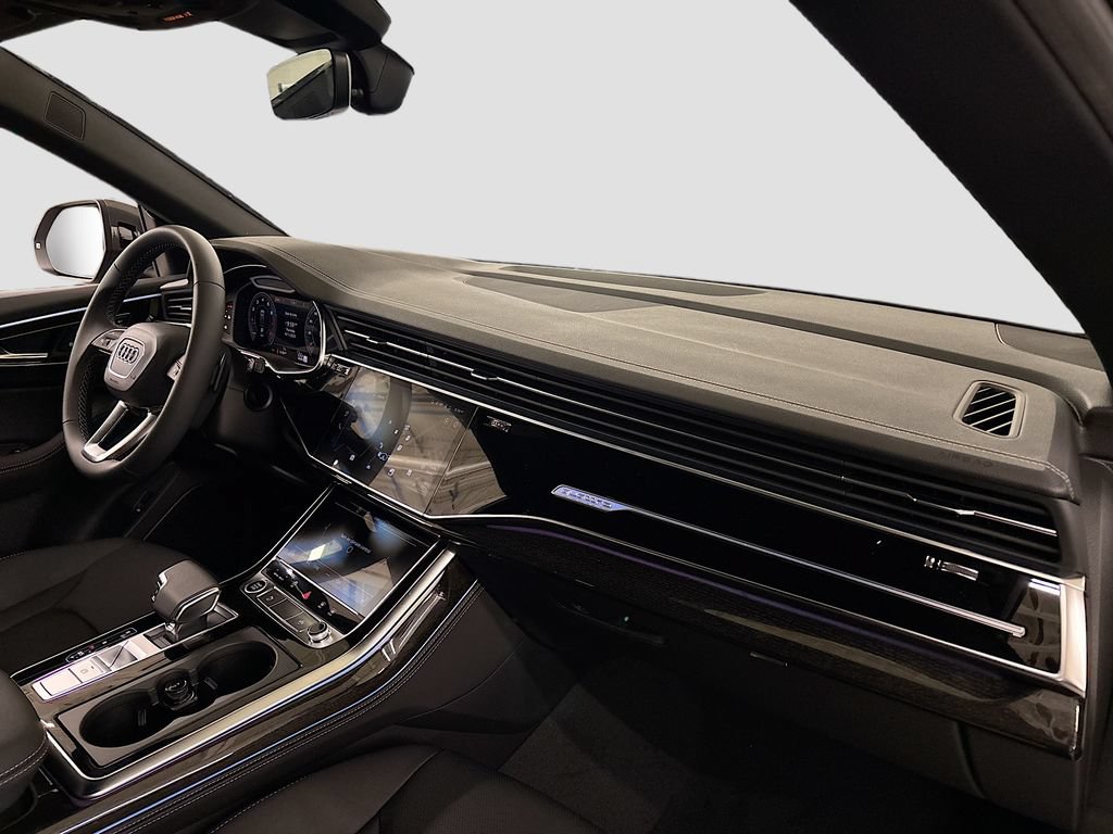 Used 2025 Audi Q8 Premium Plus AWD/4WD image 14