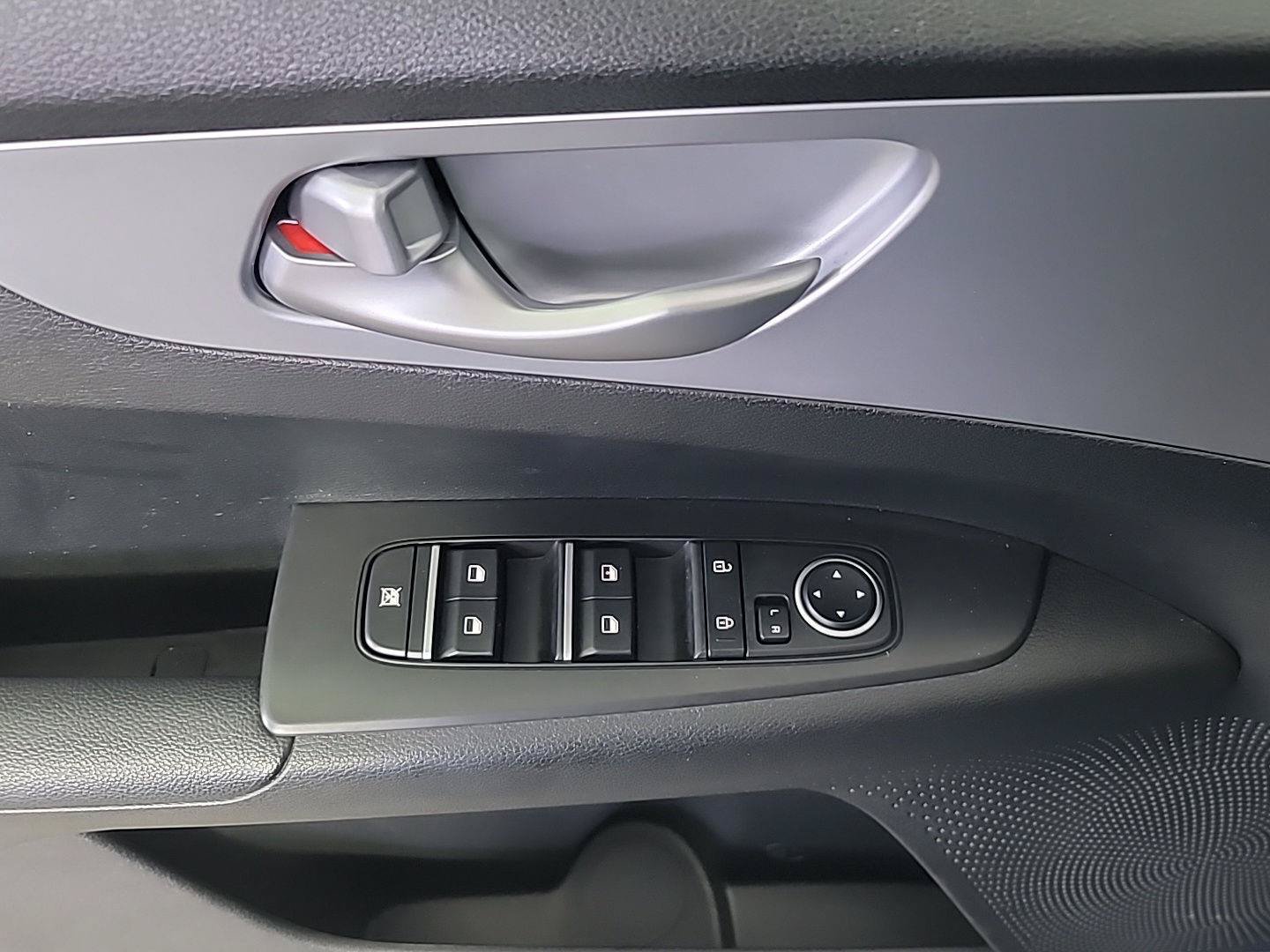 Used 2022 Kia Forte LXS w/ LXS Technology Package FWD image 34