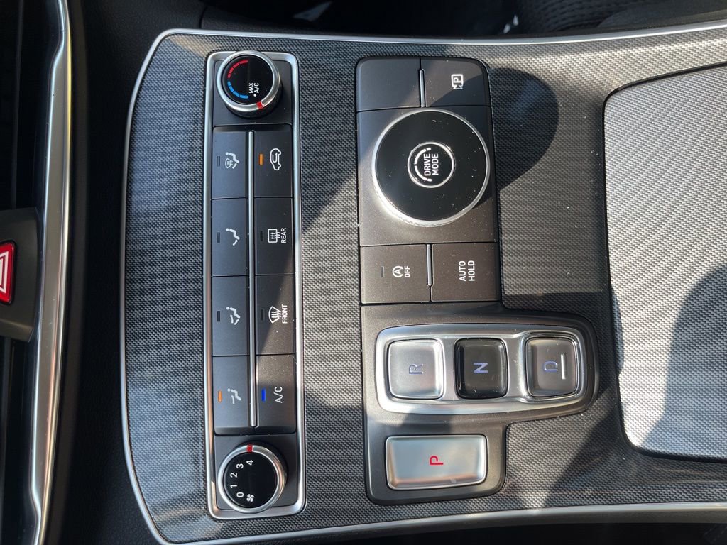 Used 2021 Hyundai Santa Fe SE FWD image 21