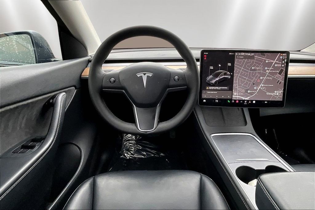 Used 2021 Tesla Model Y Long Range image 8