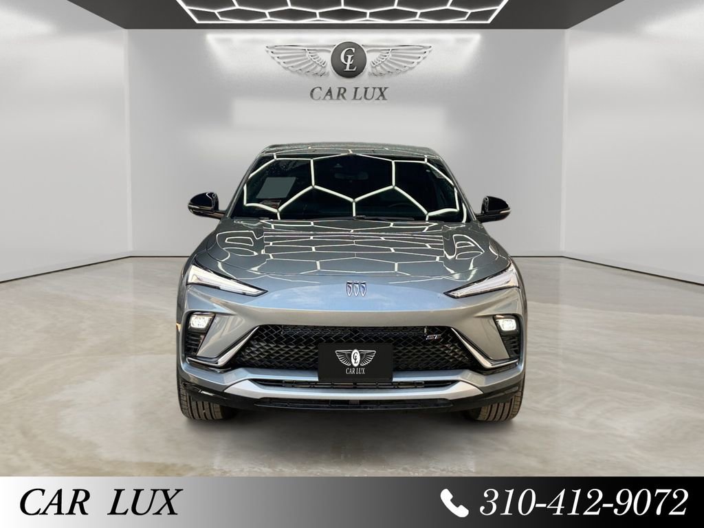 Used 2025 Buick Envista Sport Touring image 8