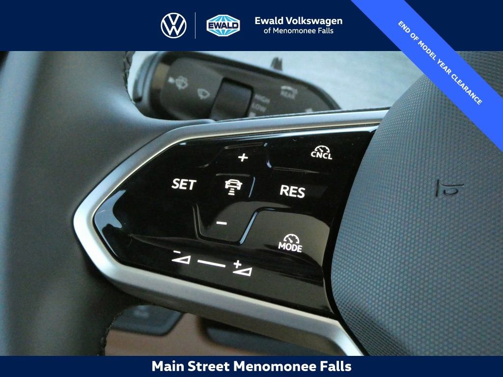 New 2025 Volkswagen ID. Buzz Pro S Plus AWD/4WD image 12