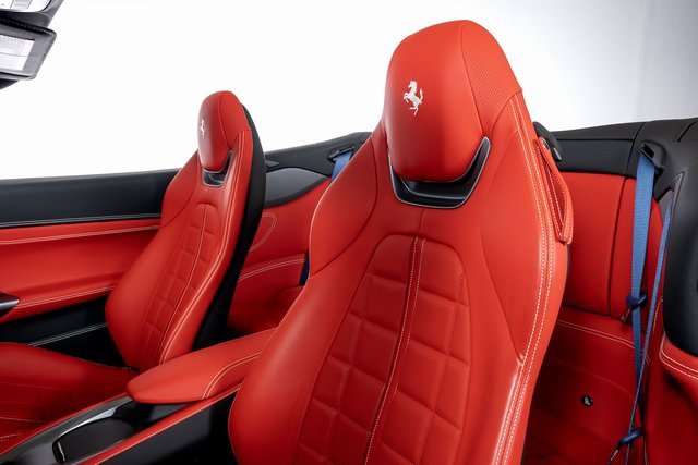 Used 2019 Ferrari Portofino image 20