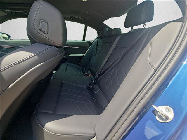 Used 2026 BMW i5 eDrive40 w/ Premium Package RWD image 16