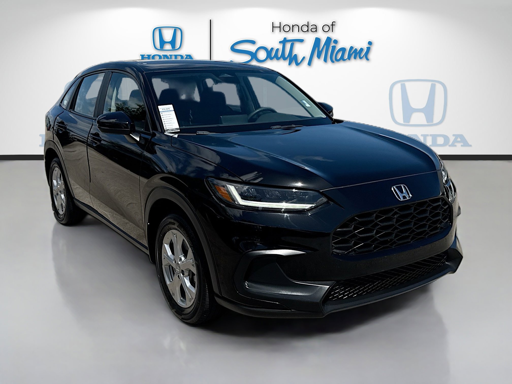 Certified 2024 Honda HR-V LX image 1