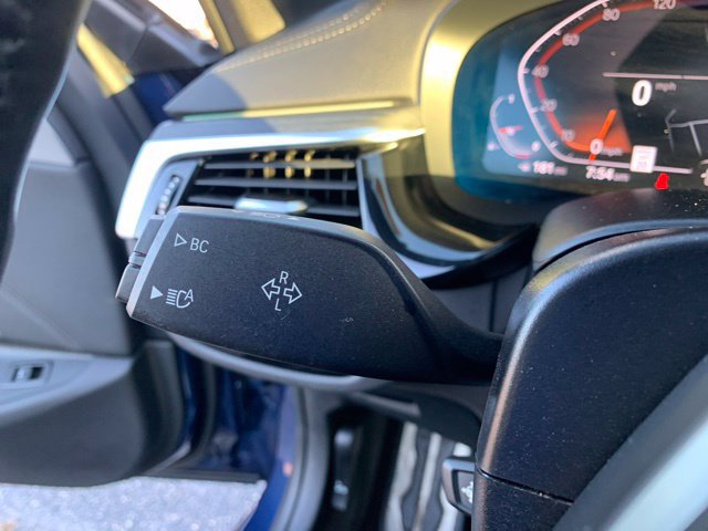 Used 2021 BMW 540i w/ M Sport Package RWD image 27