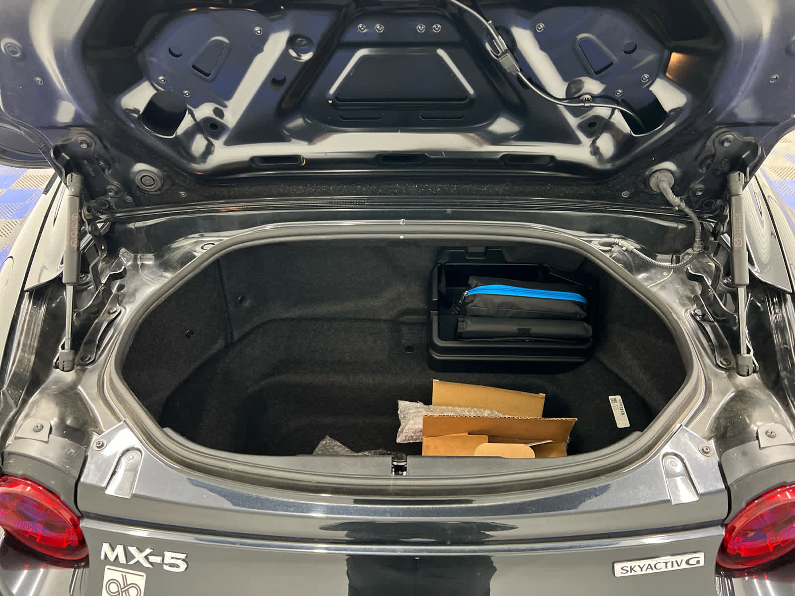 Used 2021 MAZDA MX-5 Miata RF Grand Touring image 7