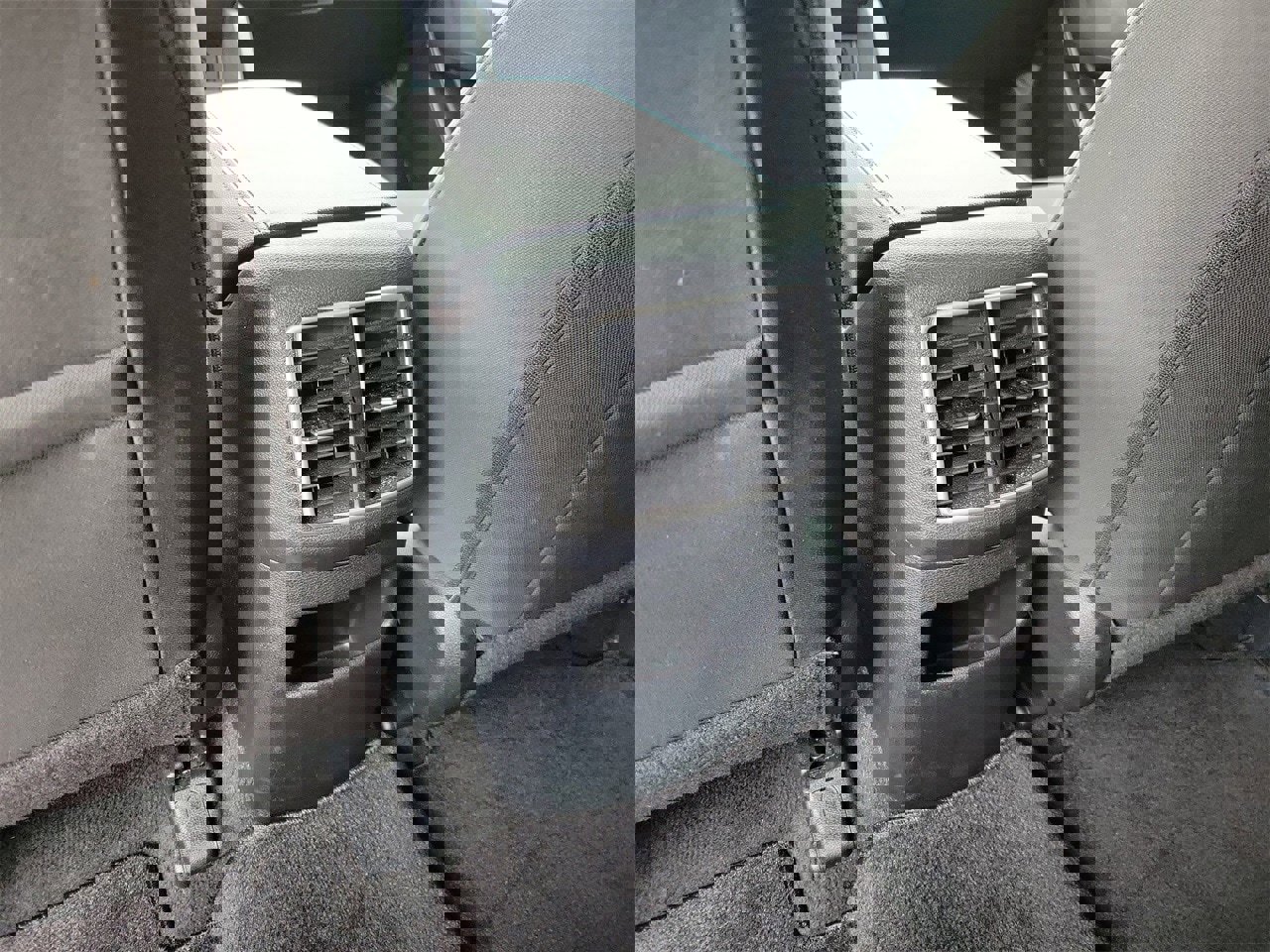 Used 2025 Kia Sportage LX image 10