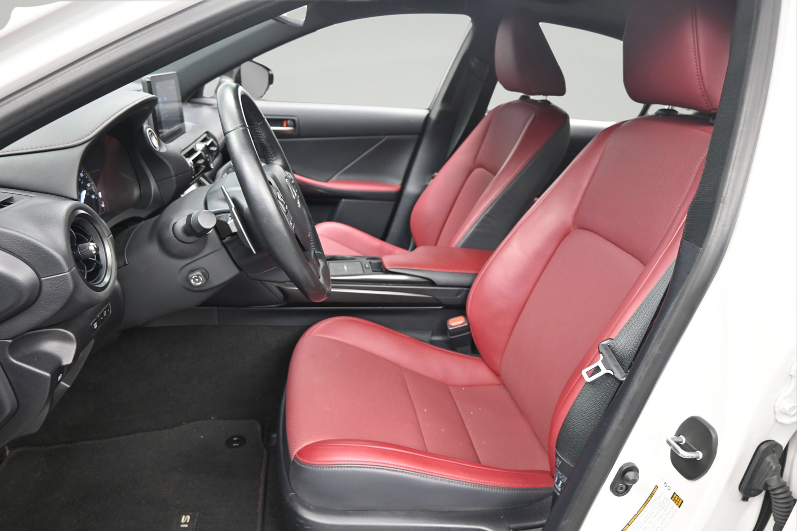 Used 2025 Lexus IS 300 w/ Premium Package RWD image 9