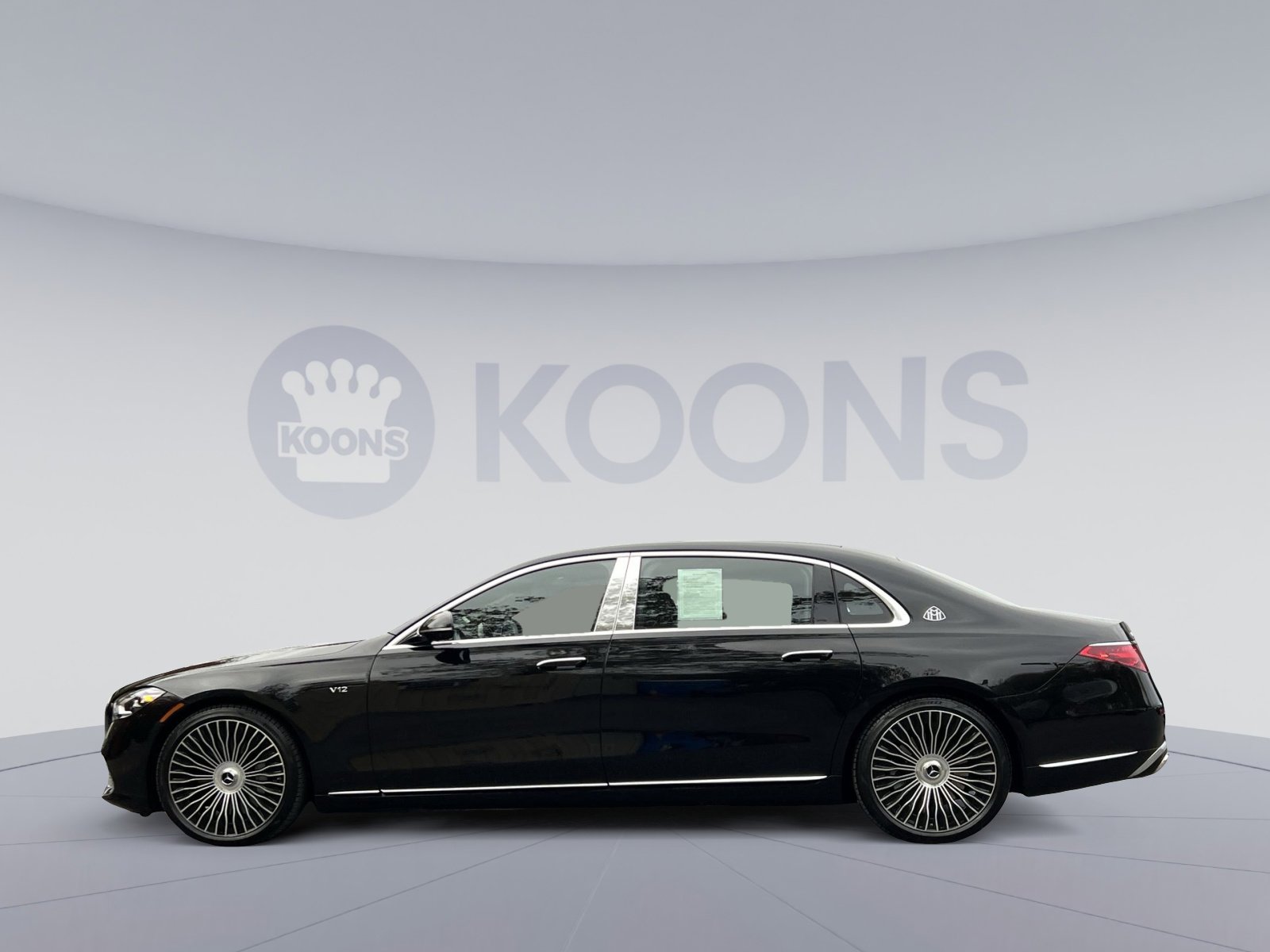 Certified 2025 Mercedes-Benz Maybach S 680 4MATIC image 2