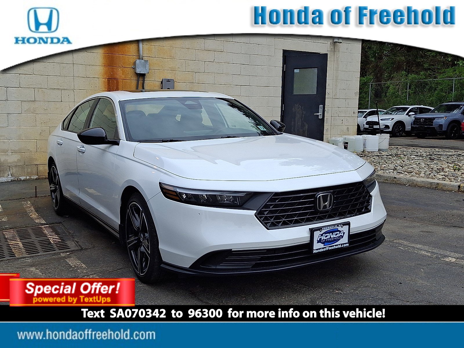 Used 2025 Honda Accord Sport image 1