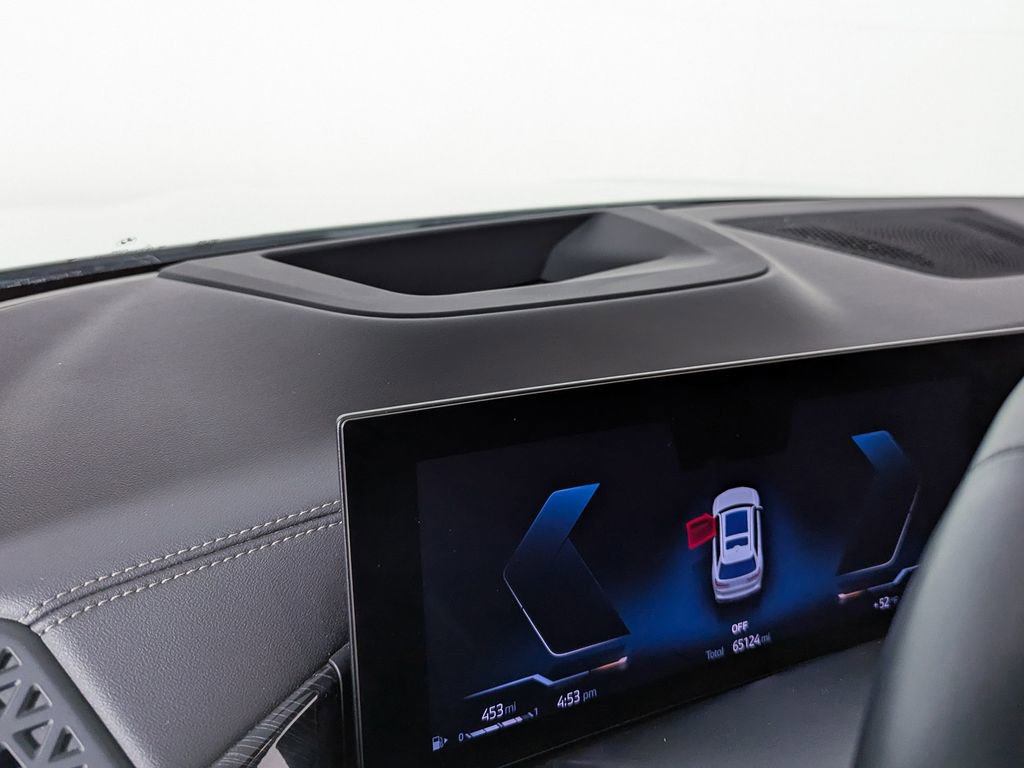 Used 2024 BMW X7 xDrive40i w/ Executive Package image 19