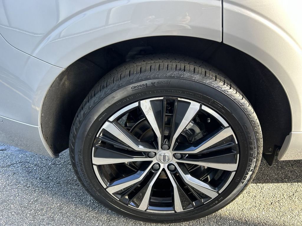 Certified 2023 Volvo XC60 B5 Plus w/ Climate Package AWD/4WD image 12