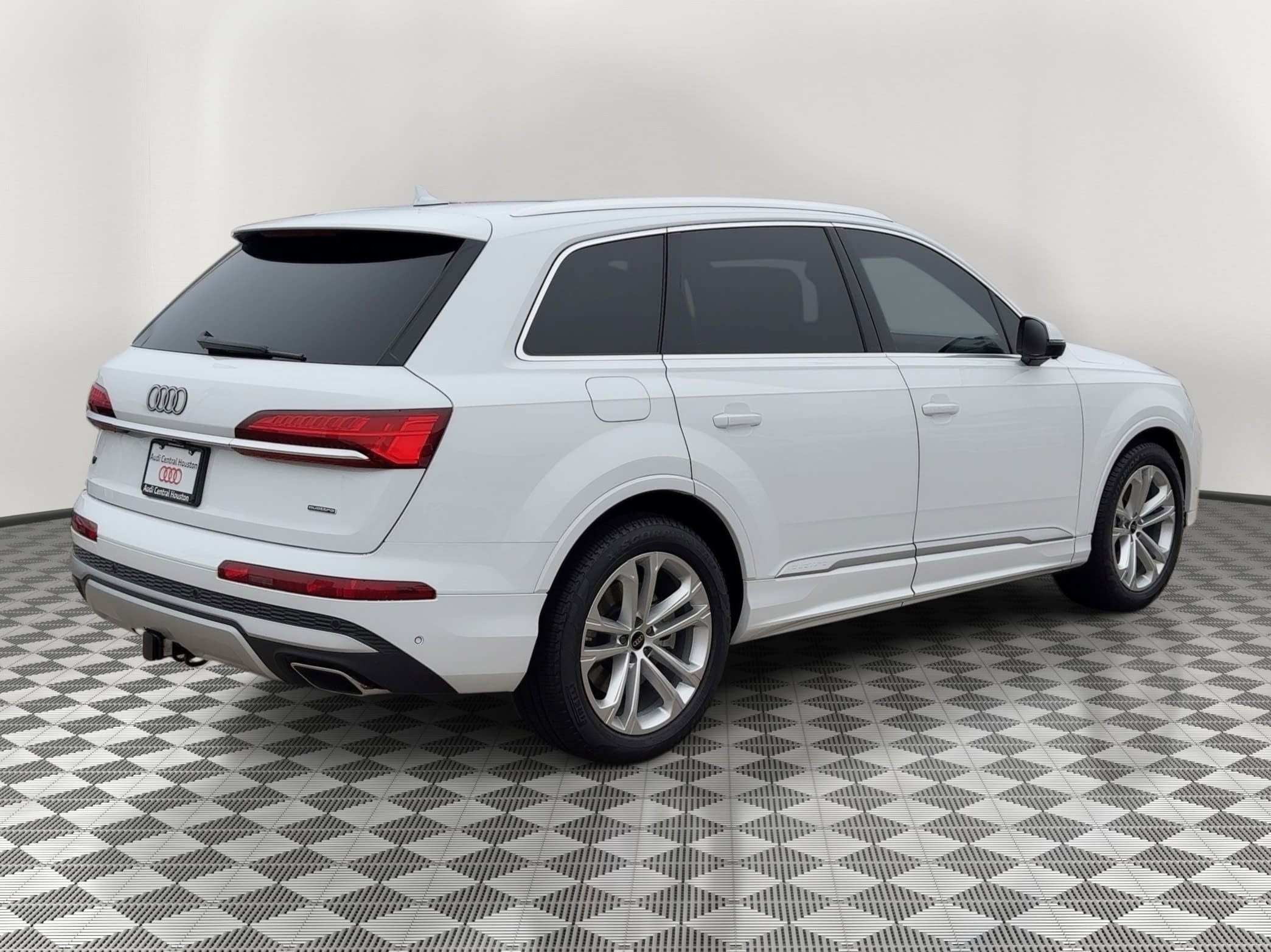 New 2026 Audi Q7 3.0T Premium Plus AWD/4WD image 9