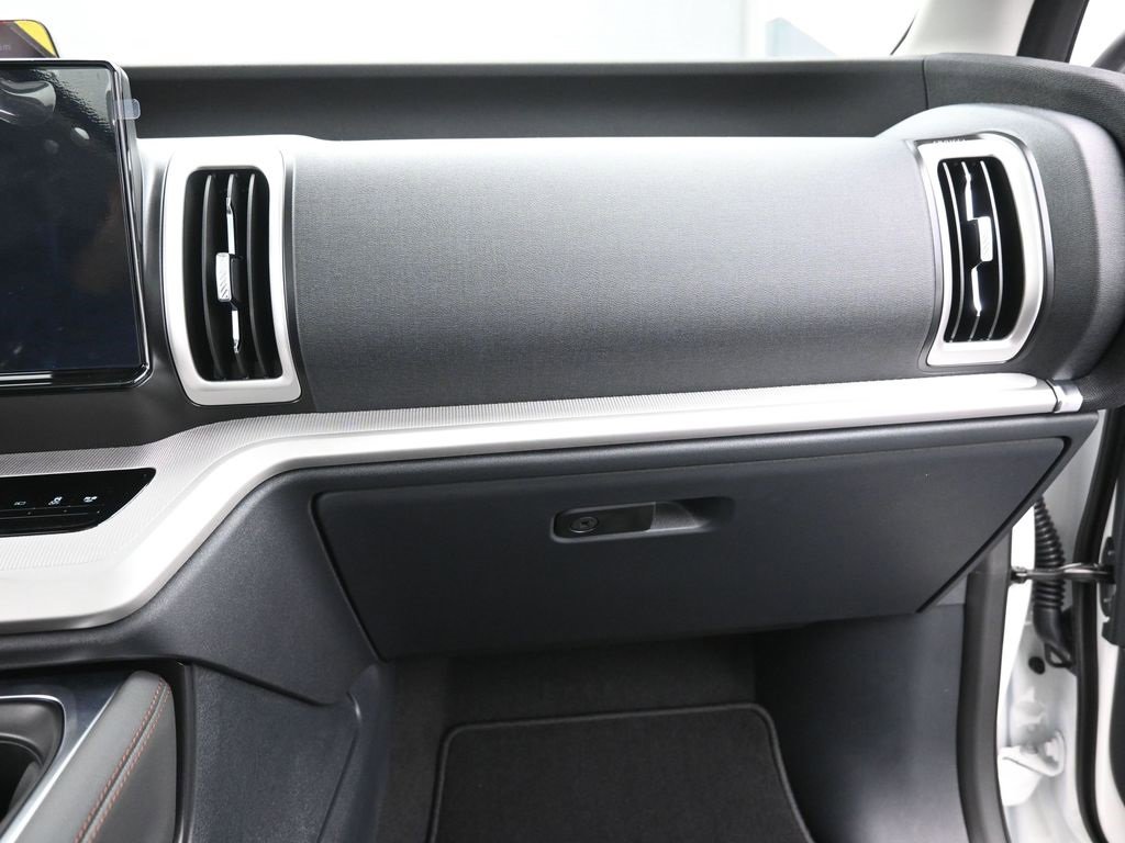 New 2025 Ford Expedition Max Active image 25