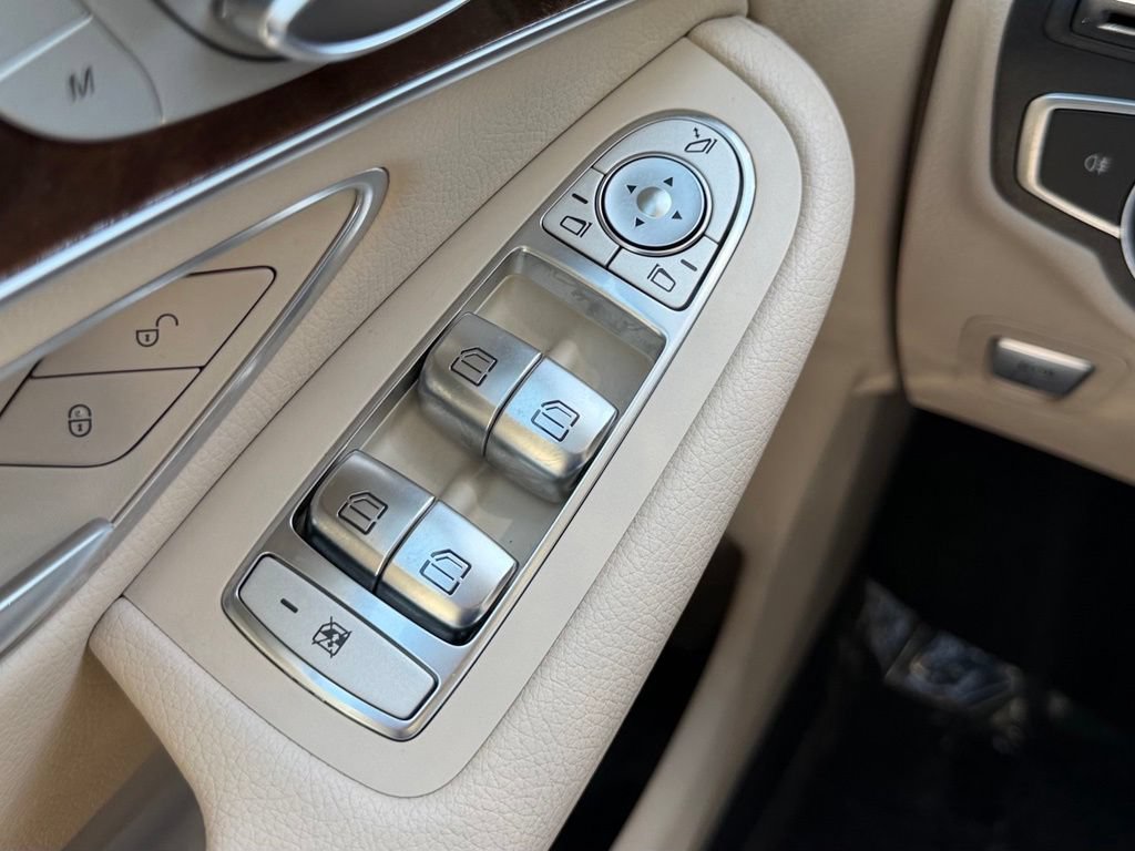 Used 2019 Mercedes-Benz GLC 300 4MATIC image 17