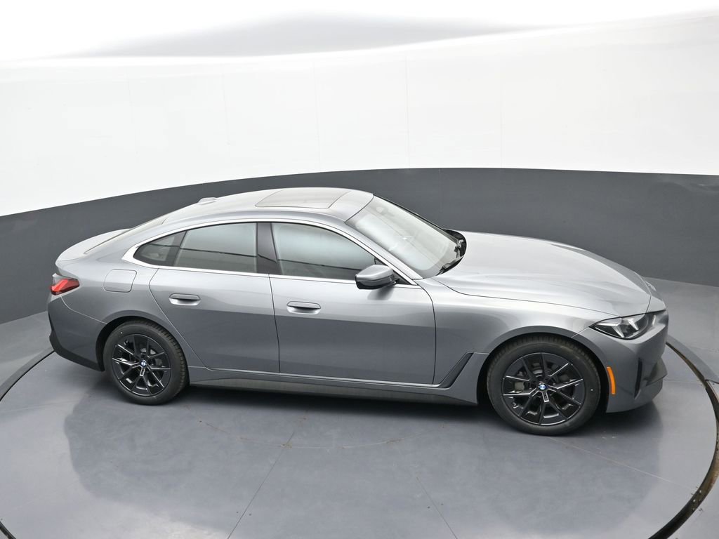 New 2026 BMW i4 xDrive40i w/ Premium Package AWD/4WD image 32