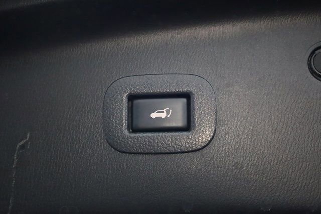 Used 2020 Nissan Armada Platinum w/ Captain's Chairs Package image 32