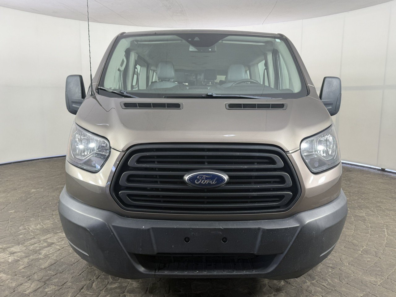 Used 2019 Ford Transit 350 XL RWD image 2