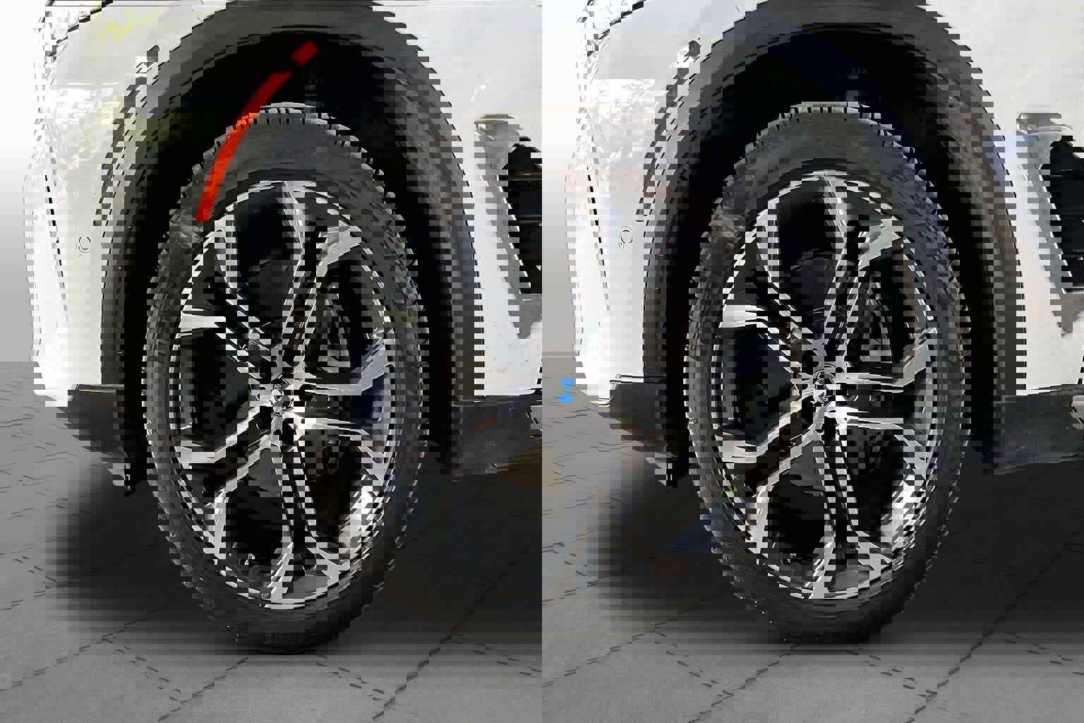 Used 2024 BMW X5 sDrive40i w/ Premium Package image 10