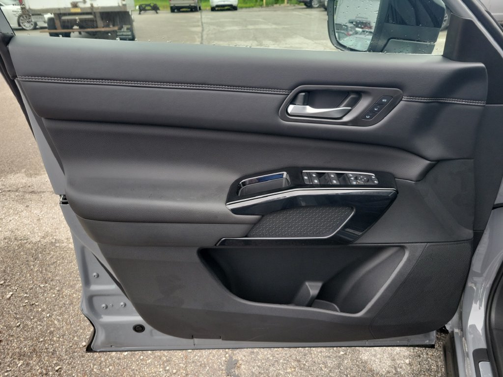 New 2026 Nissan Pathfinder Platinum AWD/4WD image 26