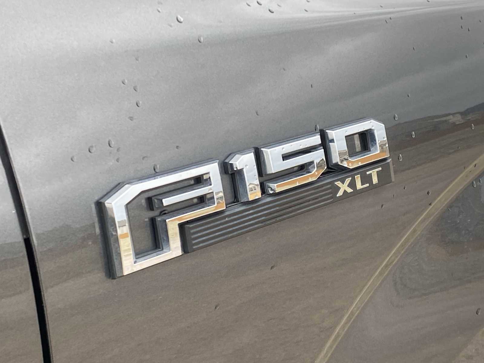 Used 2018 Ford F150 XLT w/ Equipment Group 302A Luxury AWD/4WD image 15