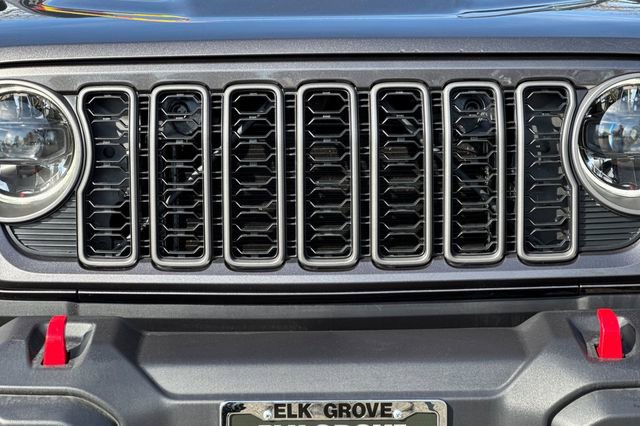 Used 2025 Jeep Gladiator Rubicon w/ Convenience Group image 47