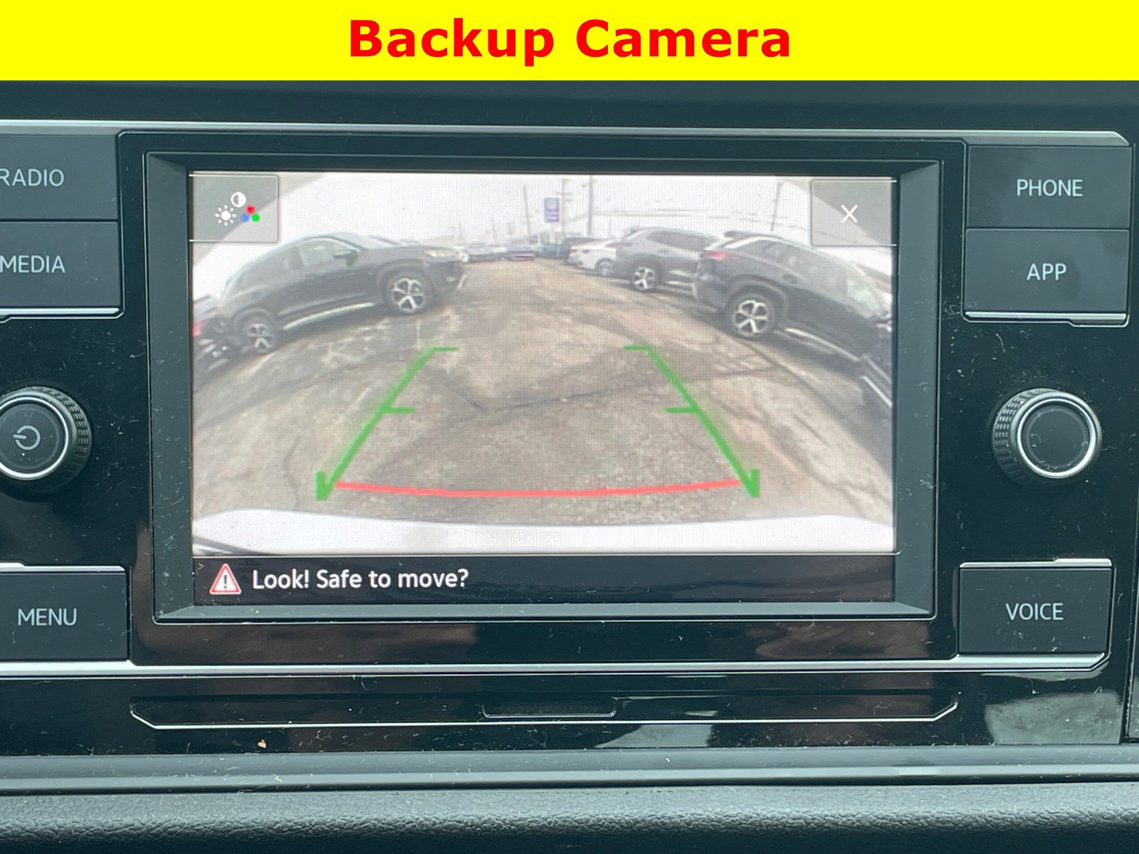 Used 2023 Volkswagen Jetta S image 9