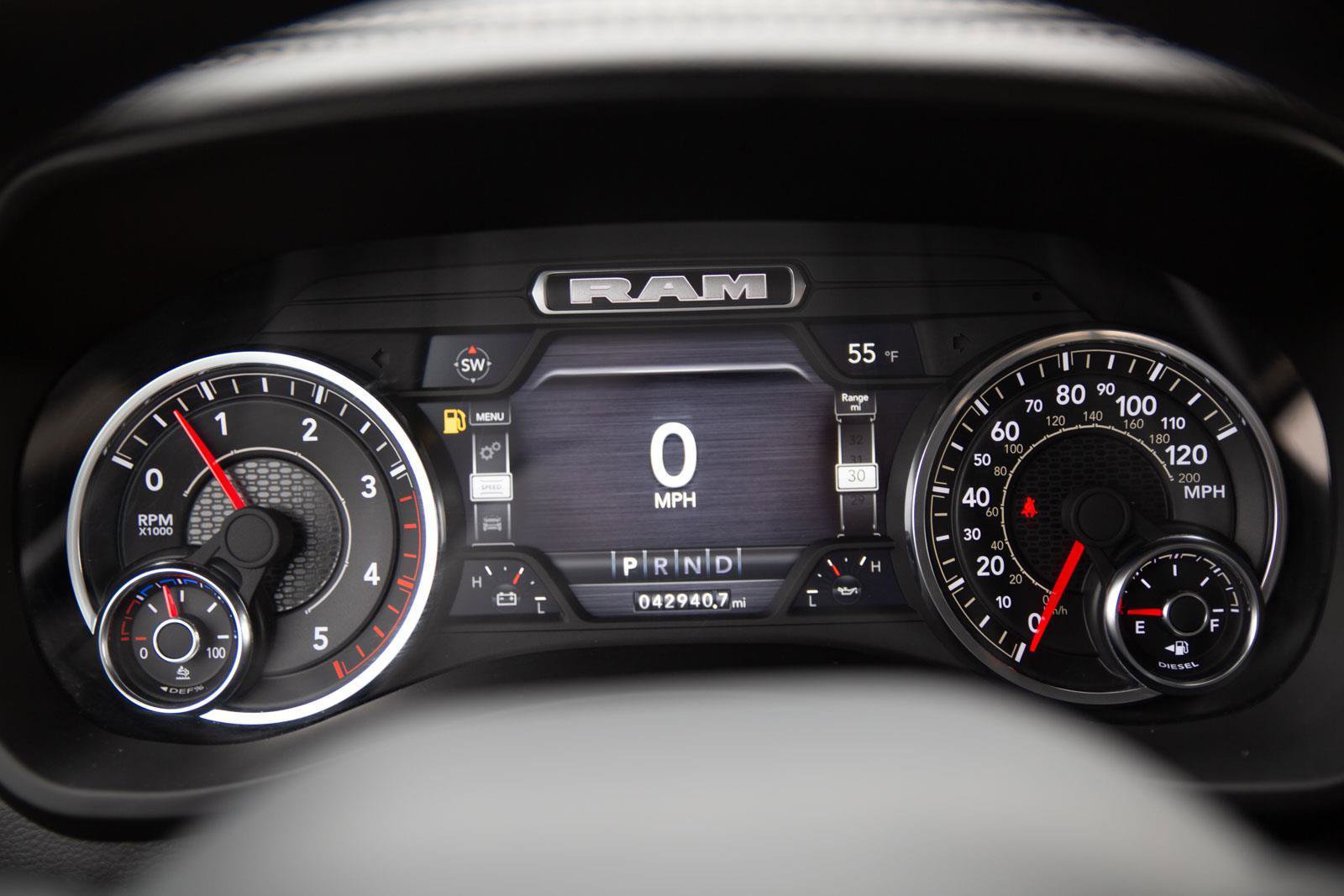 Used 2024 RAM 2500 Laramie AWD/4WD image 13