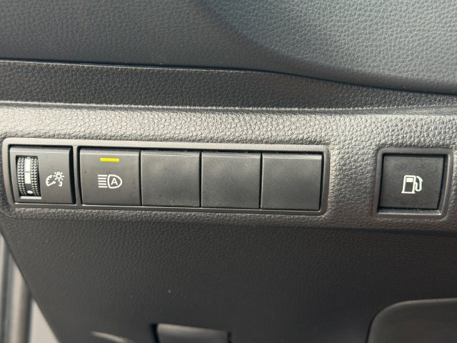 Used 2024 Toyota Corolla LE FWD image 19