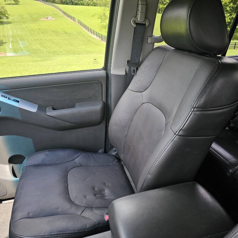 Used 2008 Nissan Pathfinder SE w/ Leather Pkg AWD/4WD image 26