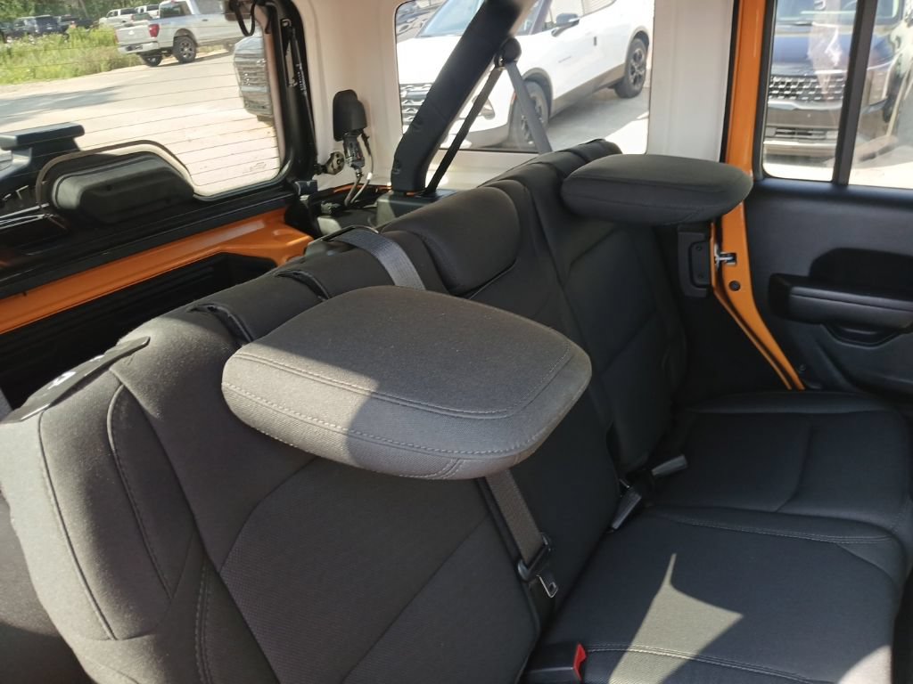 Used 2021 Jeep Wrangler Unlimited Sport AWD/4WD image 19