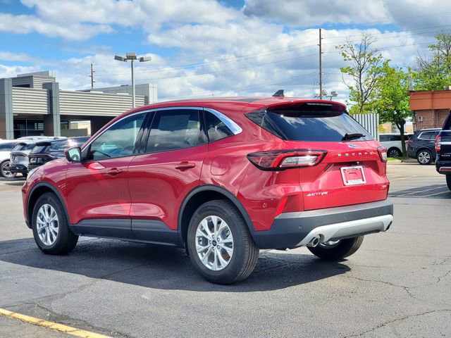 Used 2023 Ford Escape Active w/ Tech Pack #2 AWD/4WD image 3