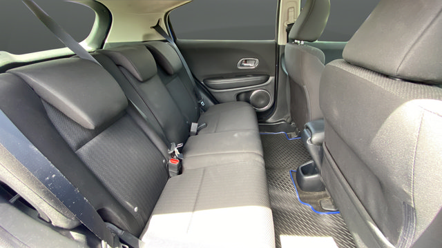 Used 2018 Honda HR-V EX image 25