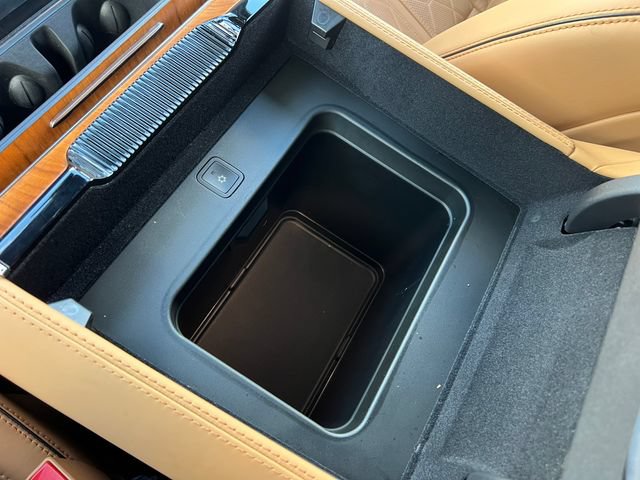 Used 2024 Jeep Grand Wagoneer L Series III w/ Rear Seat Video Group 1 AWD/4WD image 35
