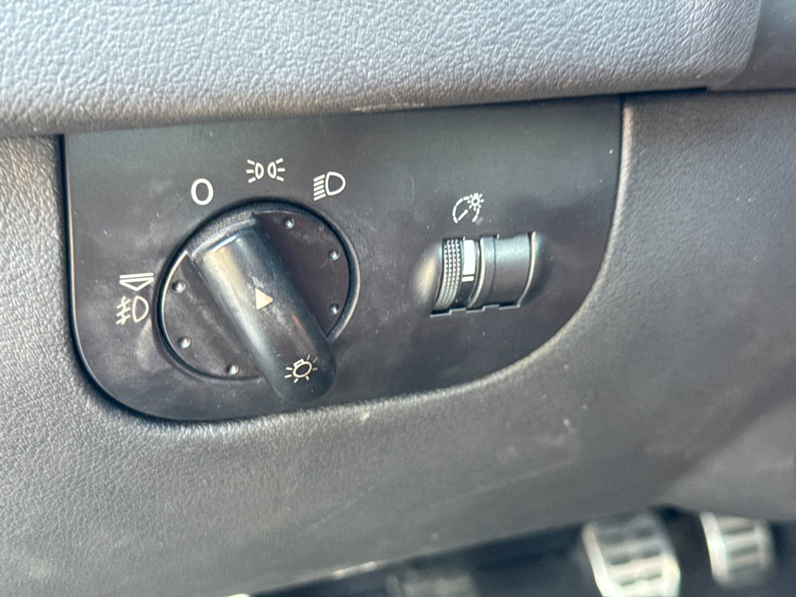 Used 2002 Audi TT 1.8T image 17