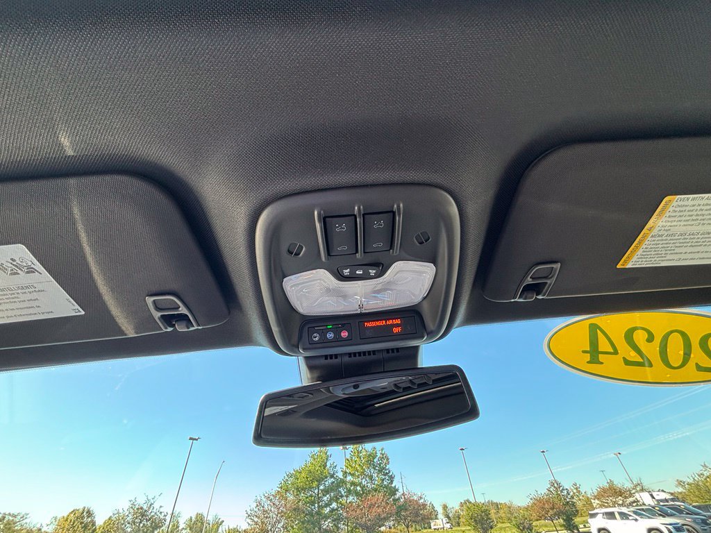 Used 2024 GMC Canyon Denali AWD/4WD image 36